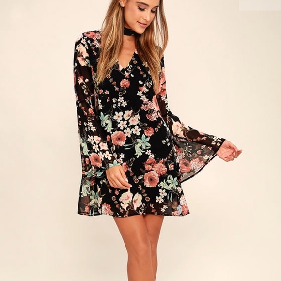 Lulus Dresses & Skirts - Lulu’s Long Sleeve Floral Dress